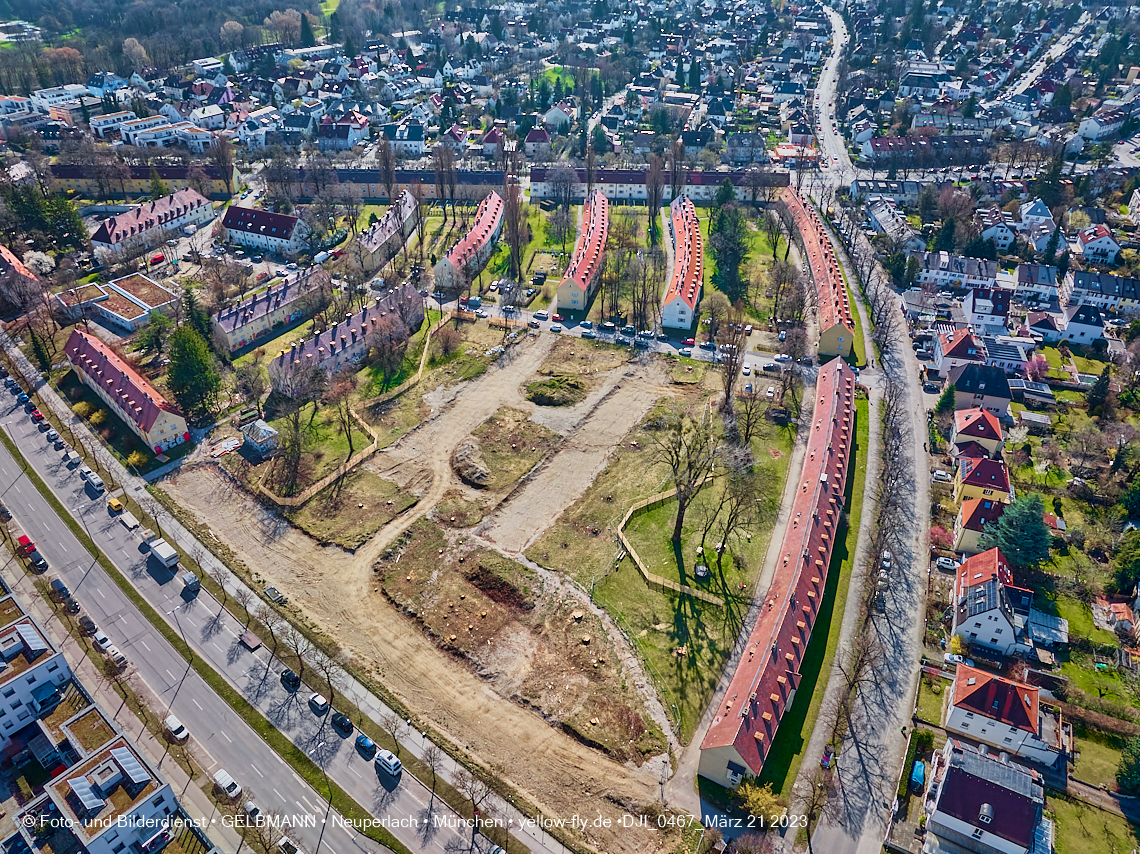 21.03.2023 - Luftbilder von der Baustelle Maikäfersiedlung in Berg am Laim